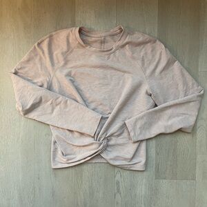 Lululemon twist front top